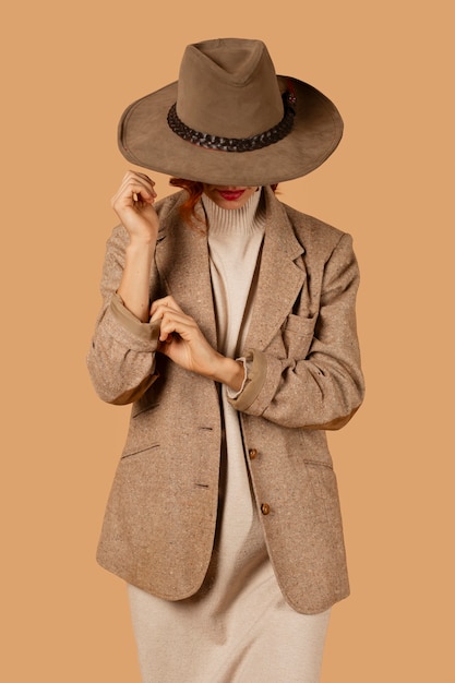 Stylish Finishing Touches: Our Favorite Capes, Hats, and Gloves